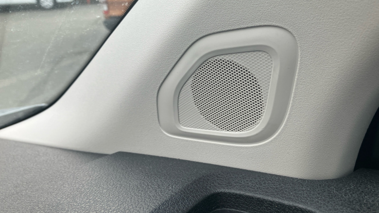 Vauxhall Vivaro L2 Diesel 3100 2.0d 145PS Dynamic H1 Van Auto